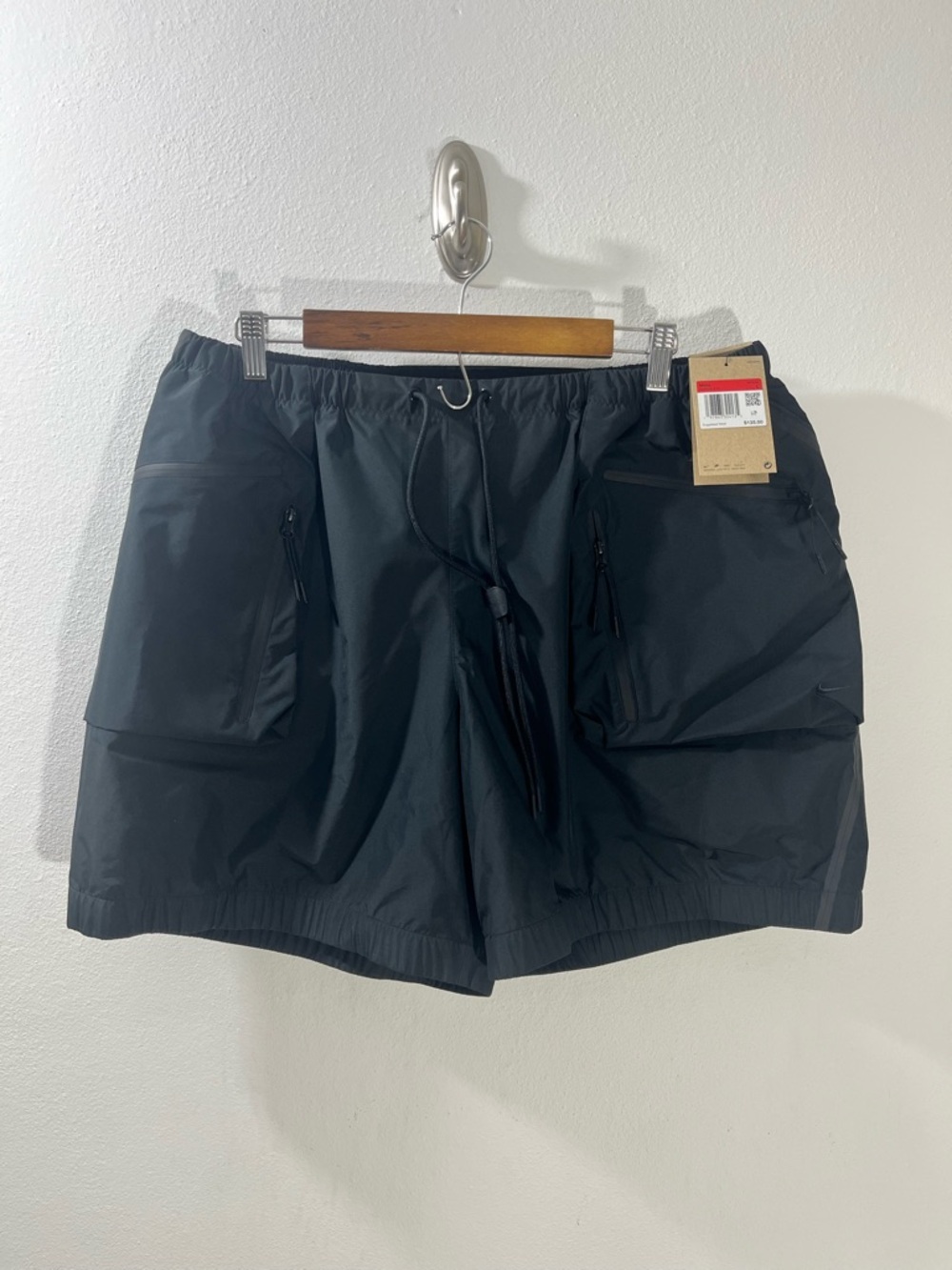 Nike Tech Super Lightweight Cargo Shorts HJ2946-010 Black (Men’s Large) L